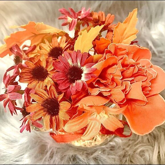 Small Autumn Floral Tabletop Vase - Picture 2 of 4